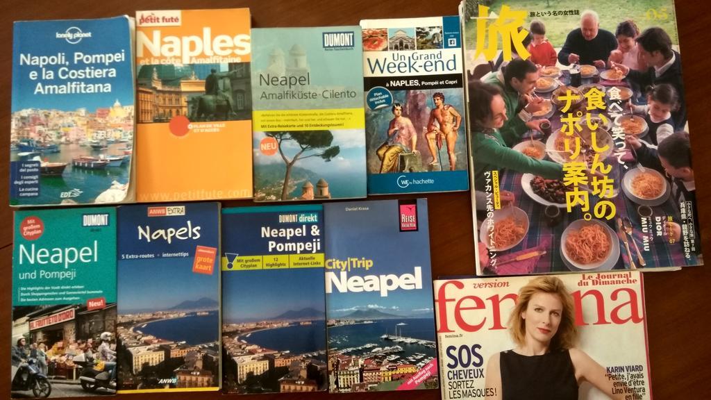 Diletto A Napoli Acomodação com café da manhã Exterior foto